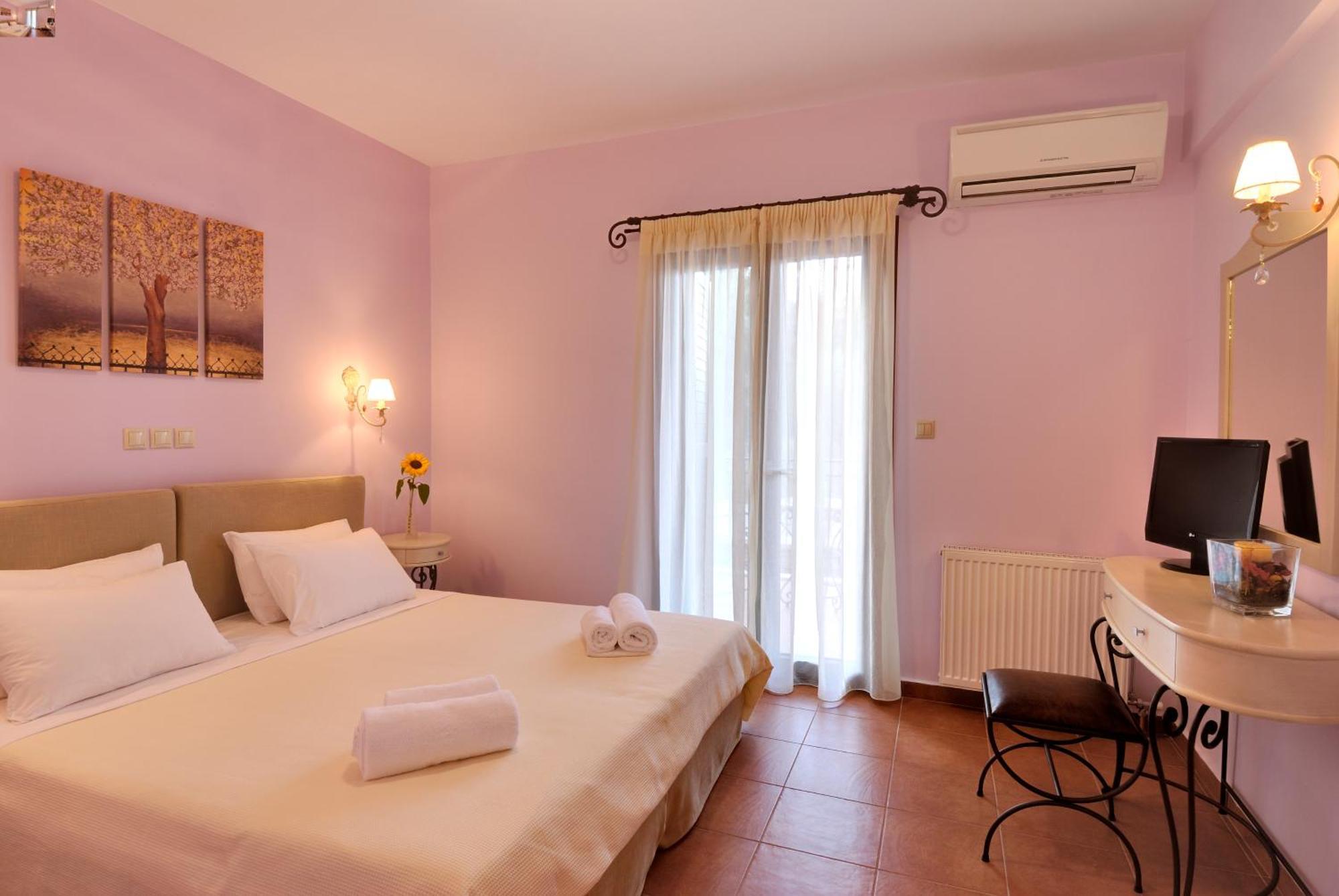 Byzantinon Hotel Leonidio Ngoại thất bức ảnh