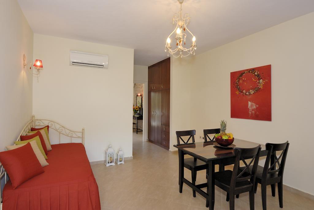 Byzantinon Hotel Leonidio Ngoại thất bức ảnh